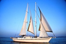 Sailing yacht�Dame des Tropiques